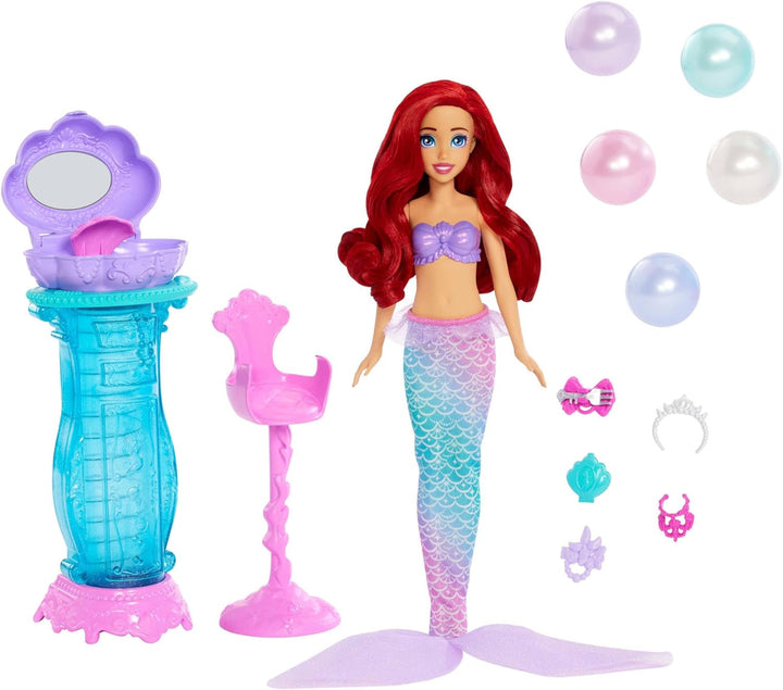 Mattel Disney Princess Toys, Make-up Shell Mermaid Arielle Fashion Doll cu coadă detașabilă, masă de machiaj cu 5 surprize pop-up repetabile și 5 accesorii, JBF86 Papusi Naty Shop
