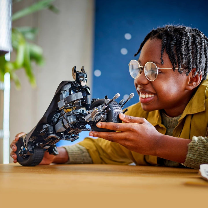LEGO DC Batman: Batman figurină de construcție cu Batpod, jucărie pentru filmele cu supereroul, set de joacă de aventură pentru copii, cadou pentru băieți și fete 76273 Seturi de constructie Besuche den LEGO-Store