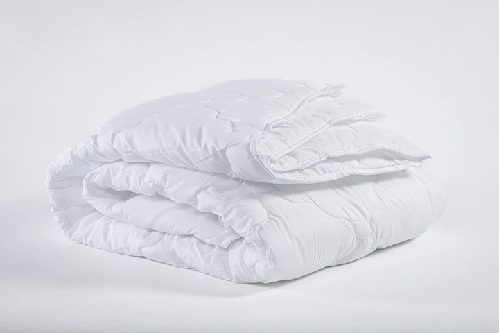V.I.P. Very Important Pillow Plapumă de puf pentru iarnă, aprobată clasa 1, 100% poliester, silicon, cartonată, 155 X 205 cm, mărimea 300, alb Plapumi si pilote Naty Shop