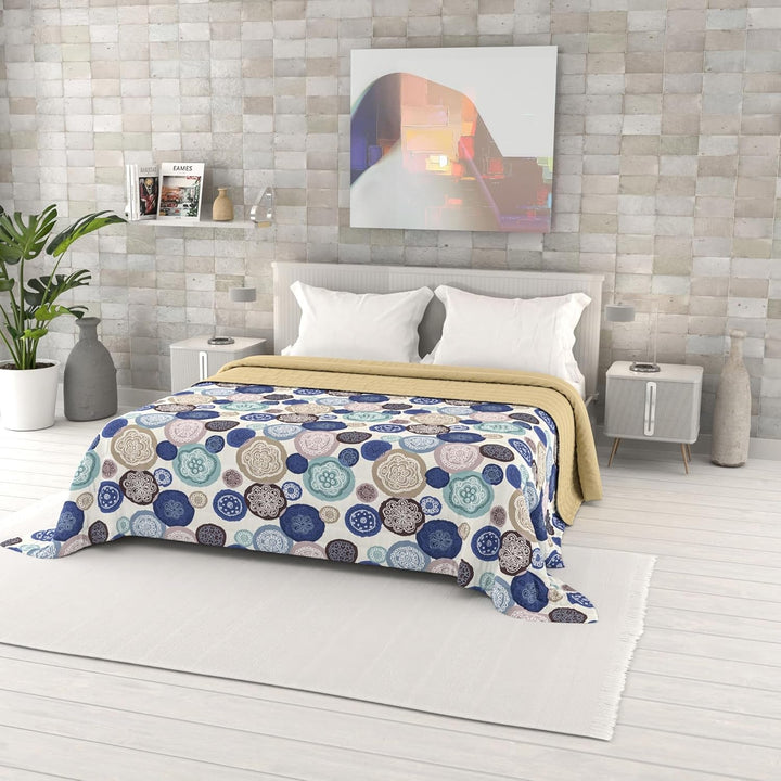 Cuvertură de vară imprimată Fantasy, umplutură din poliester, Petali, 260X270Cm Plapumi si pilote Naty Shop Murrine 260X270Cm