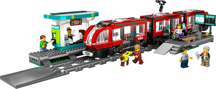 Tramvai LEGO City cu stație, idee de cadou pentru fanii jucăriilor cu vehicule de la 7 ani, cu 6 minifigurine și un câine ghid pentru jocuri de rol, jucărie de construcție 60423 Seturi de constructie Besuche den LEGO-Store