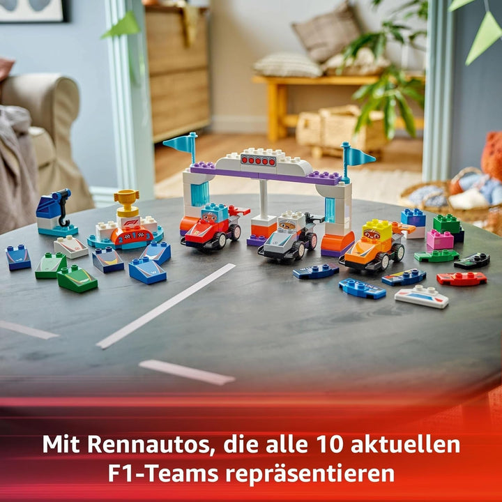 LEGO DUPLO Town F1 Team Race Cars With Racers, jucărie de construit pentru întreaga familie, experiență de joacă imaginativă, cadou de ziua de naștere pentru copii mici, băieți și fete de la 2 ani 10445 Seturi de constructie Besuche den LEGO-Store