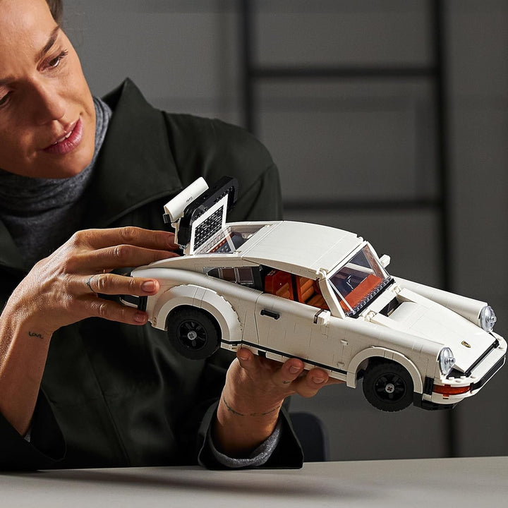 LEGO Icons Porsche 911 model de mașină pentru adulți, kit model de mașină de curse pentru a colecta 10295 Seturi de constructie Besuche den LEGO-Store