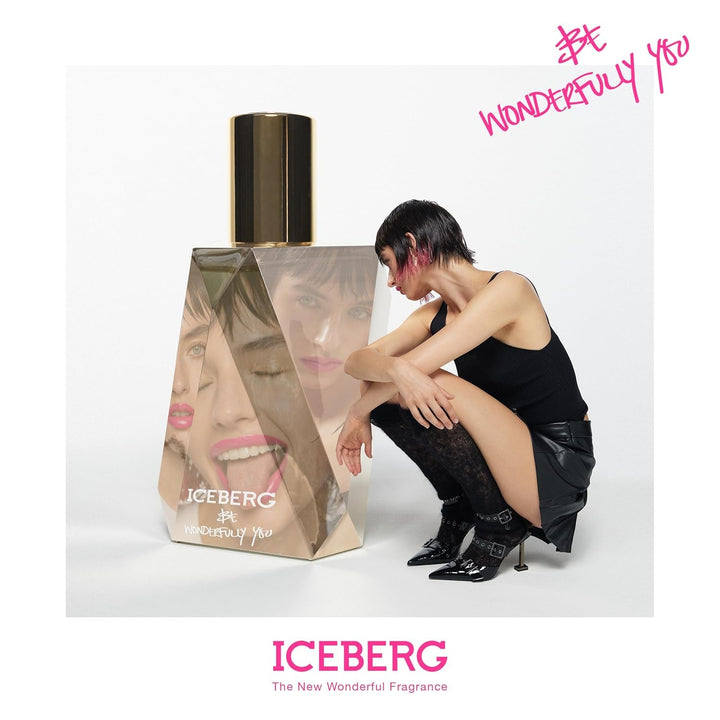 Be Wonderfully You - 100 ml Apă de Toaletă, un parfum floral-fructat pentru femei cu note calde și senzuale, o sticlă elegantă, versatilă, care celebrează unicitatea fiecărei femei.